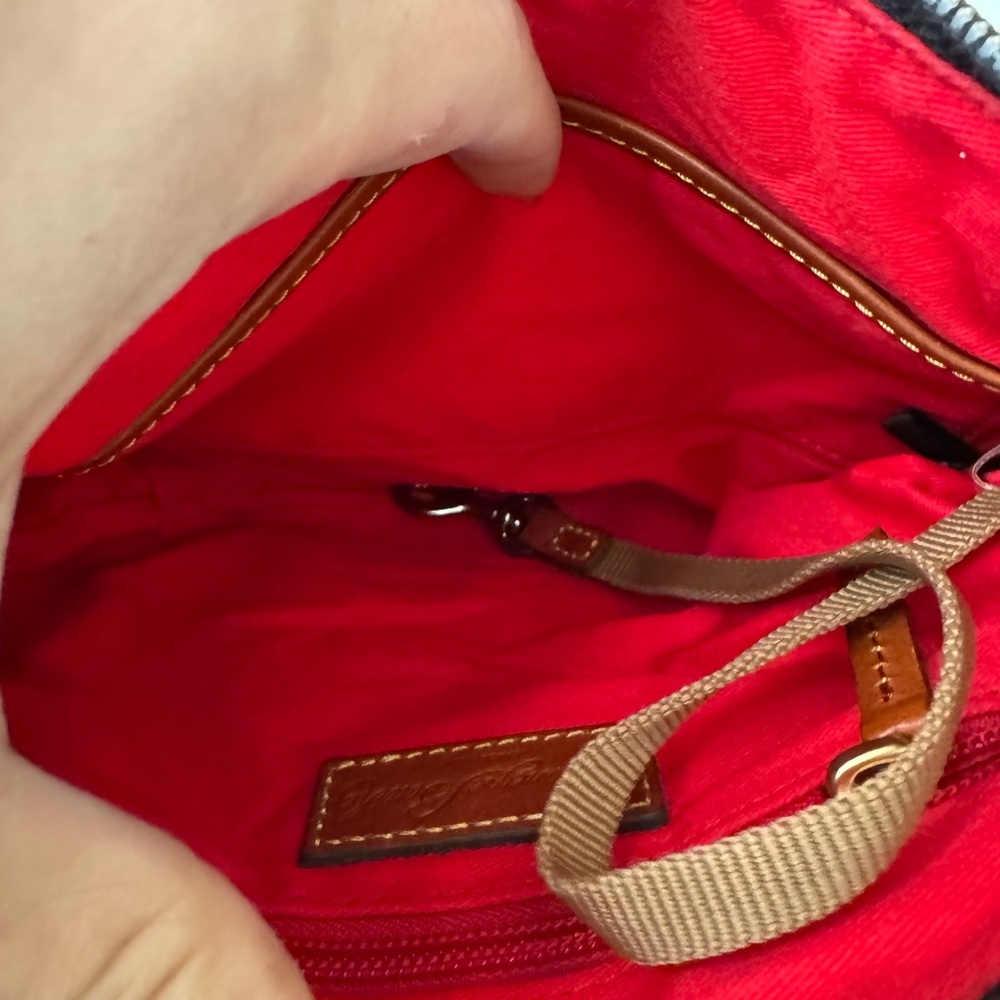 Dooney & Bourke Black Crossbody Bag‎ with Adjustable Strap - Picture 8 of 13